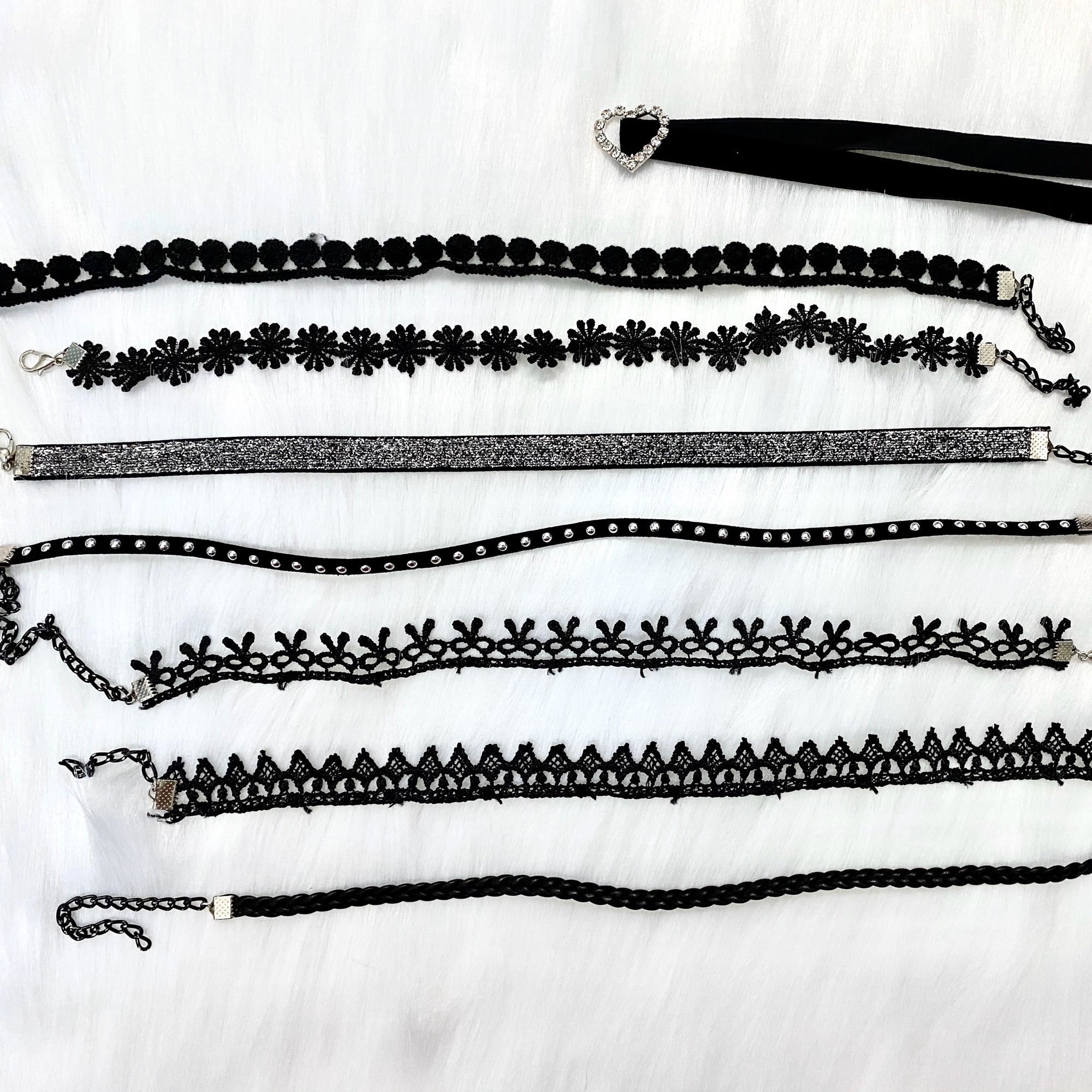 Chocker đi tiệc siêu xinh