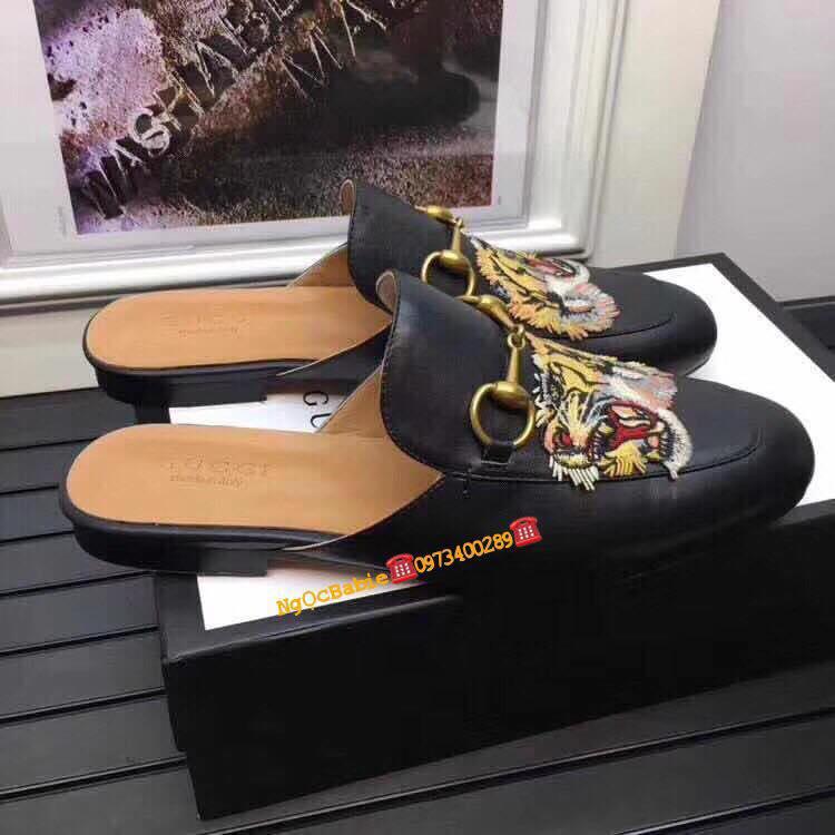 Sục da thêu hổ nót vàng