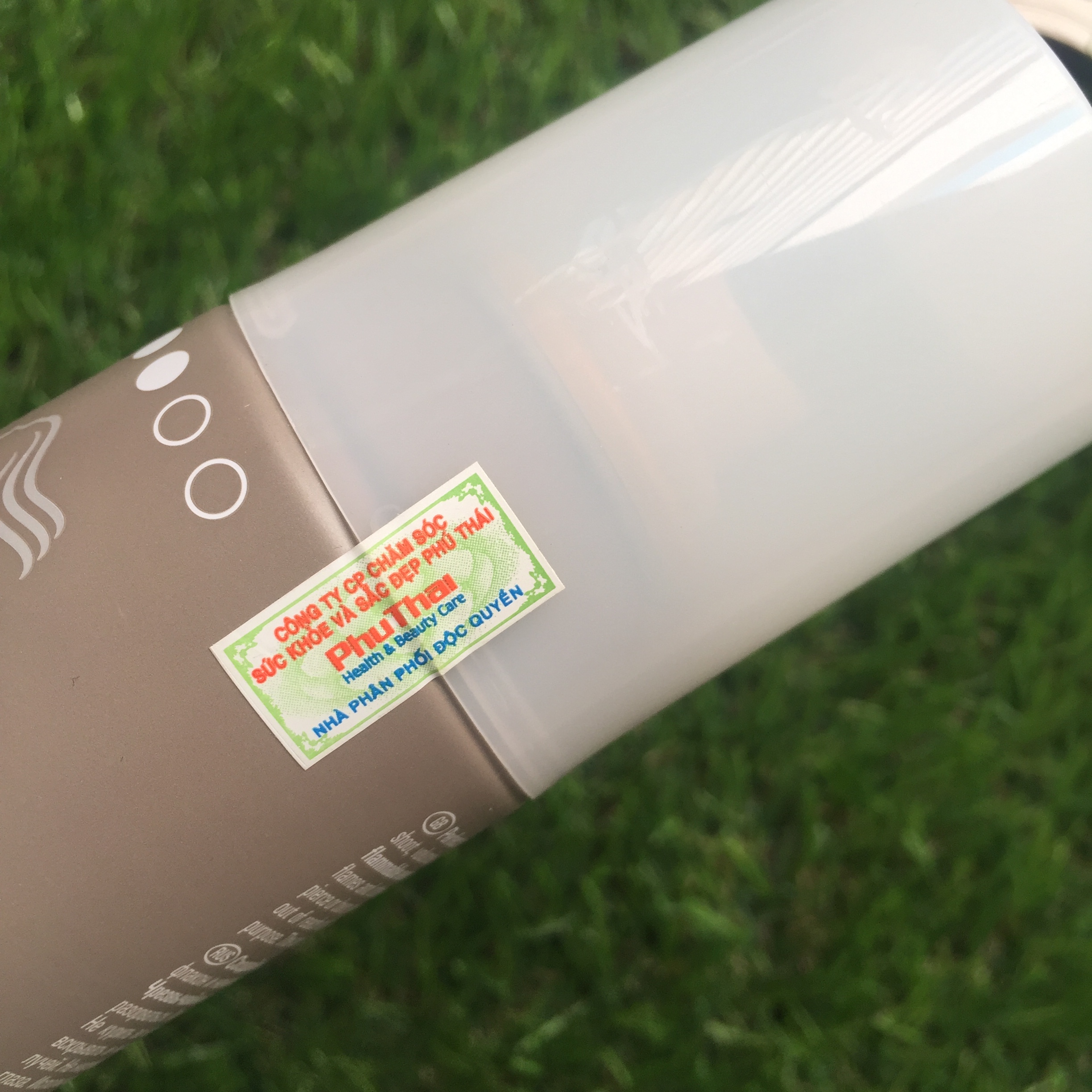 [HCM]Mousse Wella tạo phồng chân tóc độ giữ nếp 2 Root Shoot 200ml