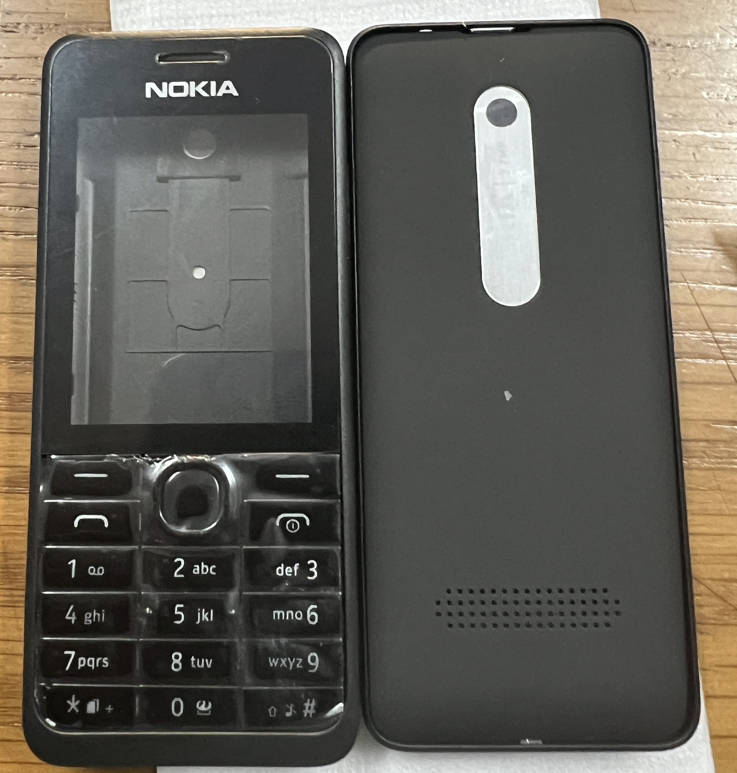 Vỏ điện thoại Nokia 301 có phím