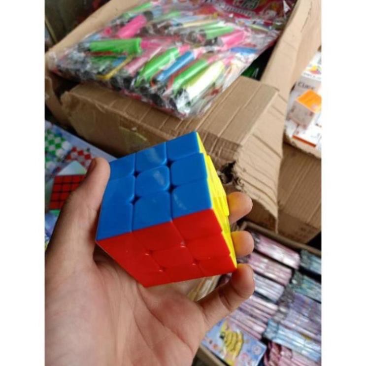 Rubik 3x3 phát triển trí não