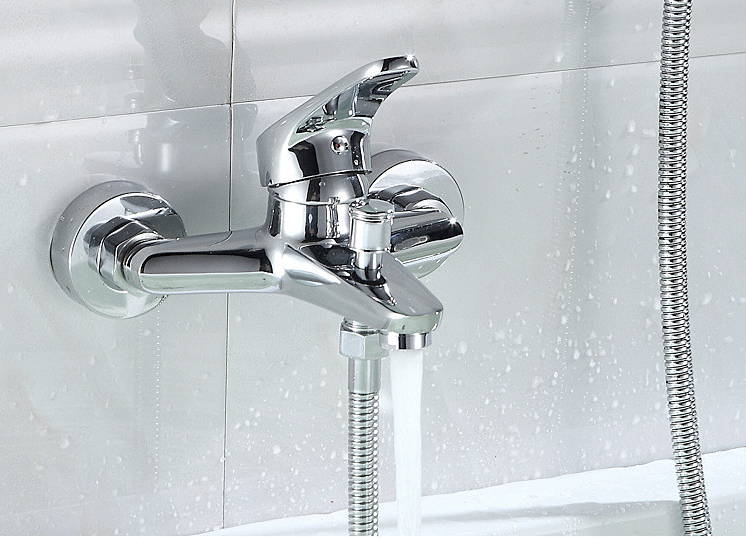 Củ sen tắm nóng lạnh hợp kim đồng mạ crom bóng 5 lớp SNL901 Hàng GIORMANI bảo hành 24 tháng