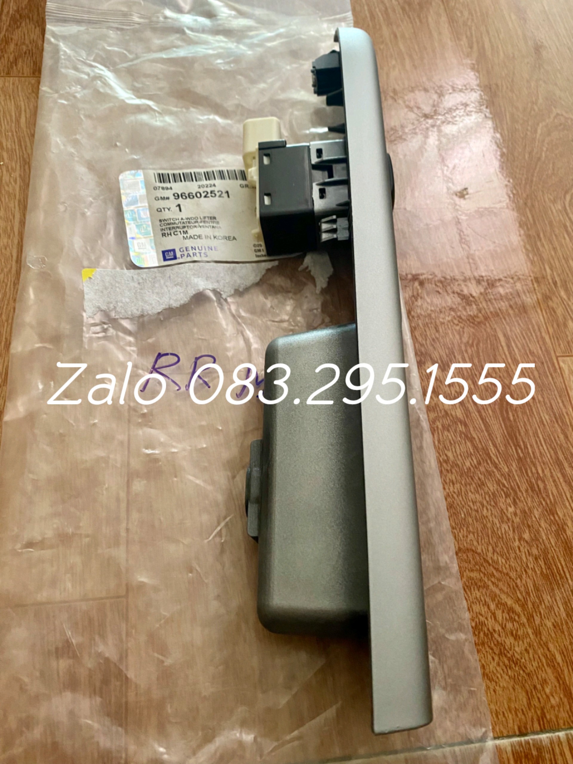 công tắc con lên xuống kính Matiz 3 , spark m200