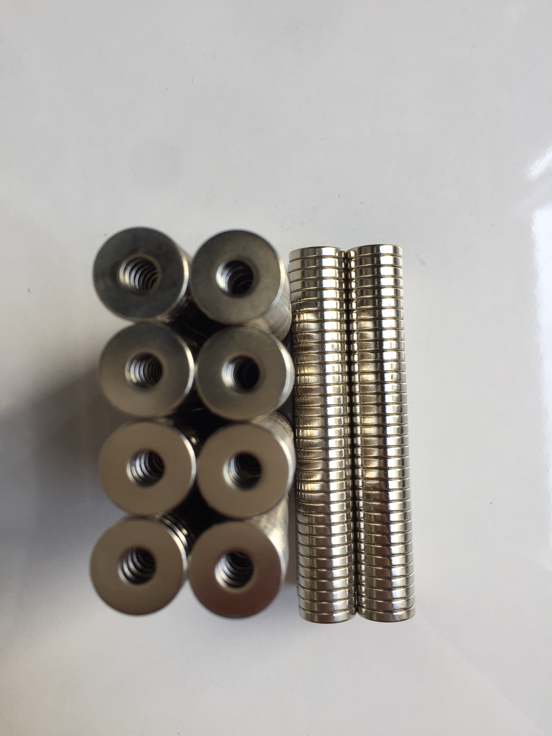 [HCM]Viên Nam Châm Đất Hiếm Ø 14x2mm lỗ M4 ( Từ Tính Hút Cực Mạnh ) Mã N38