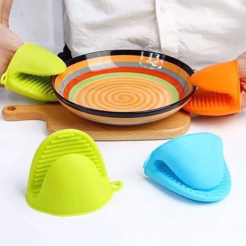 Bộ 2 Miếng kẹp nhấc nồi silicon tiện dụng hình mỏ vịt, chịu nhiệt cao