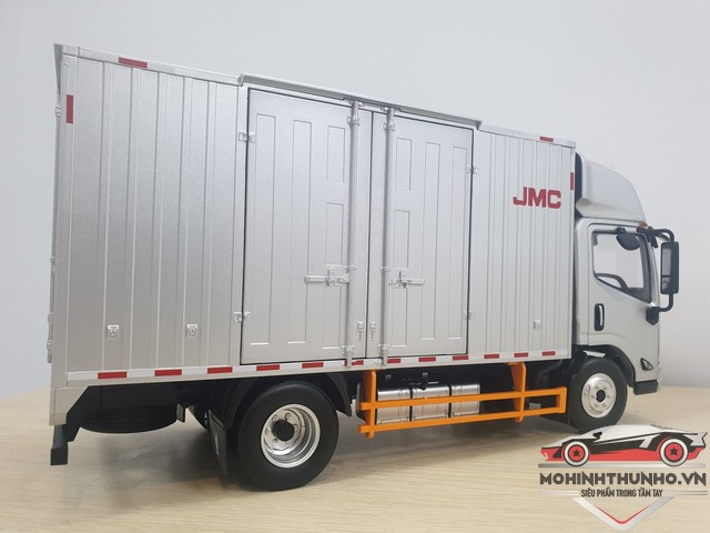 Xe tải mô hình JMC, tỉ lệ 1:18, màu bạc