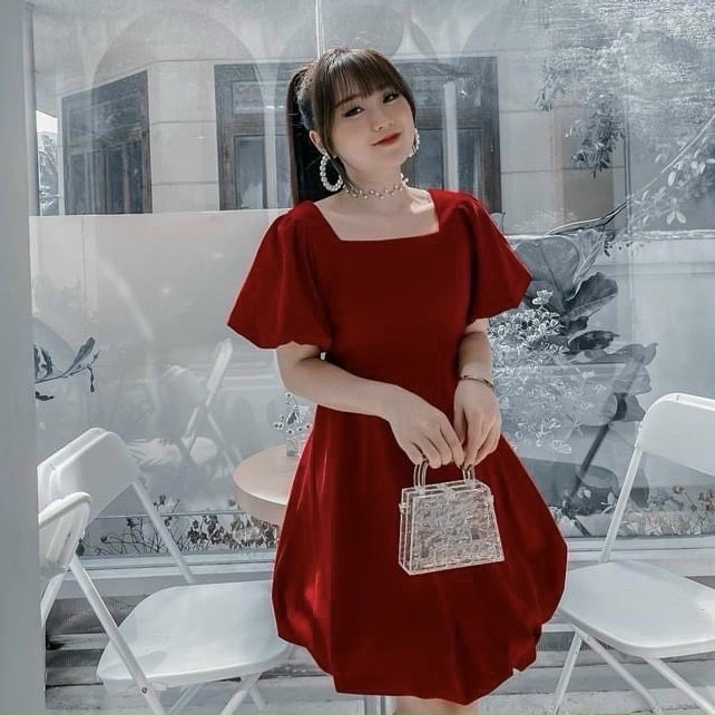 Đầm đỏ tùng bầu tròn