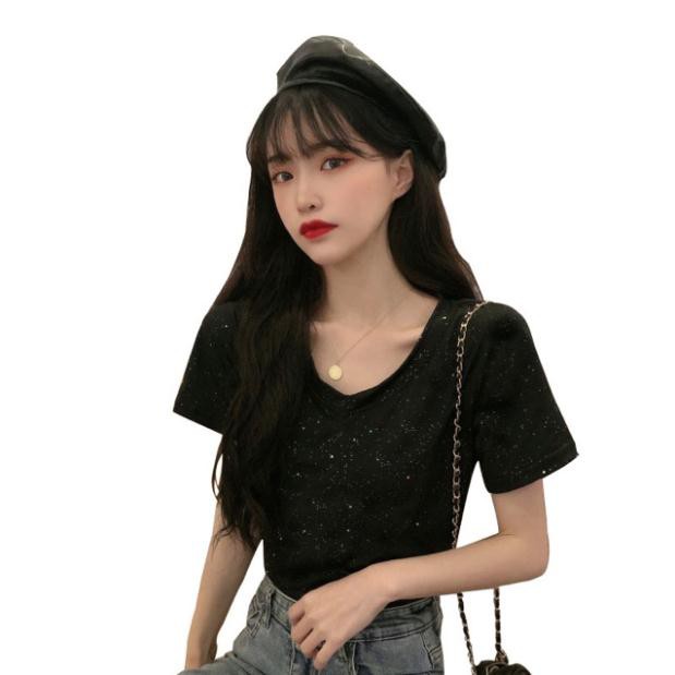 Áo phông nhũ cổ tim