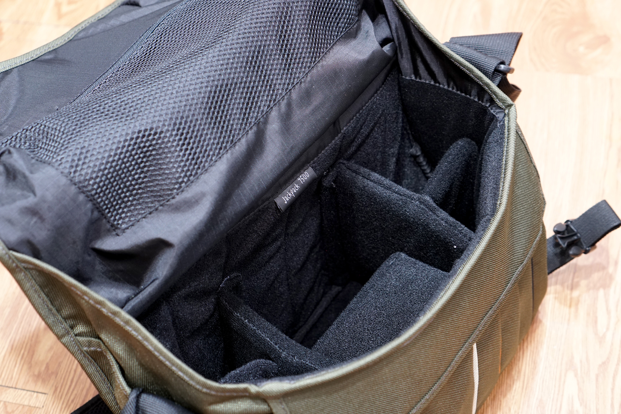 [HCM]Túi máy ảnh Crumpler Jackpack 7500- HÌNH THẬT