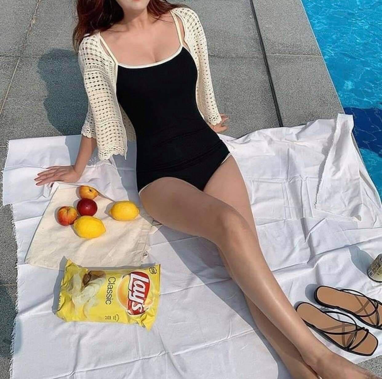 [Kèm feedback của khách] Bikini đen 1 mảnh phối viền trắng tinh tế