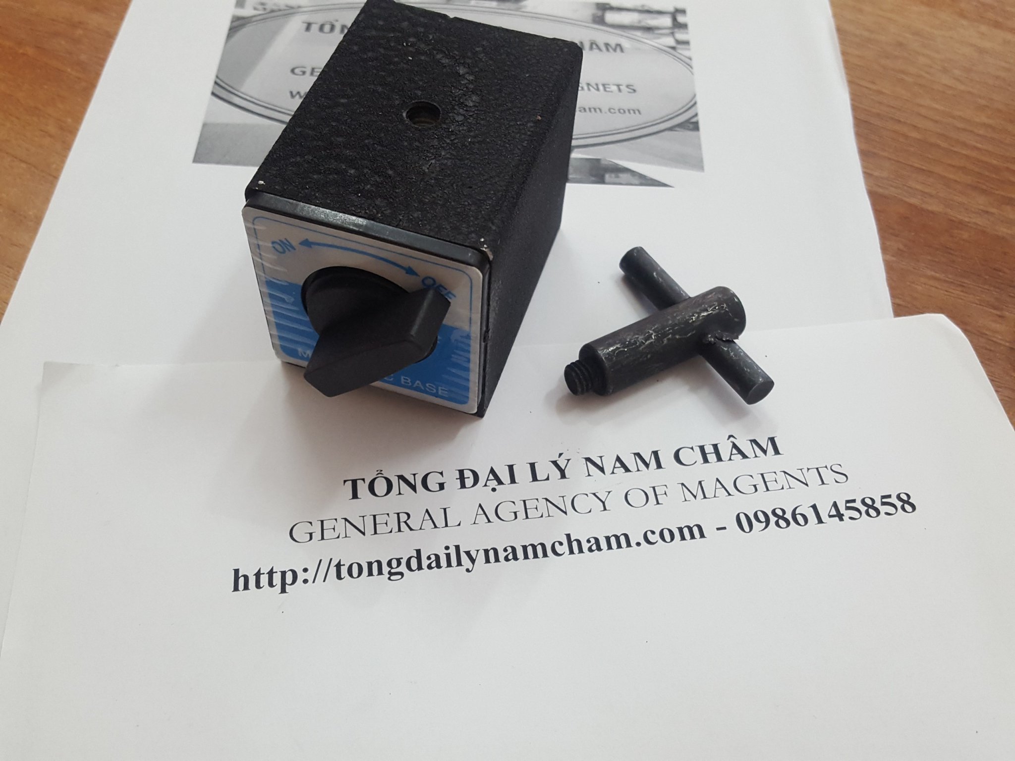 Dụng Cụ Từ Tính Nam Châm On/Off 100Kg