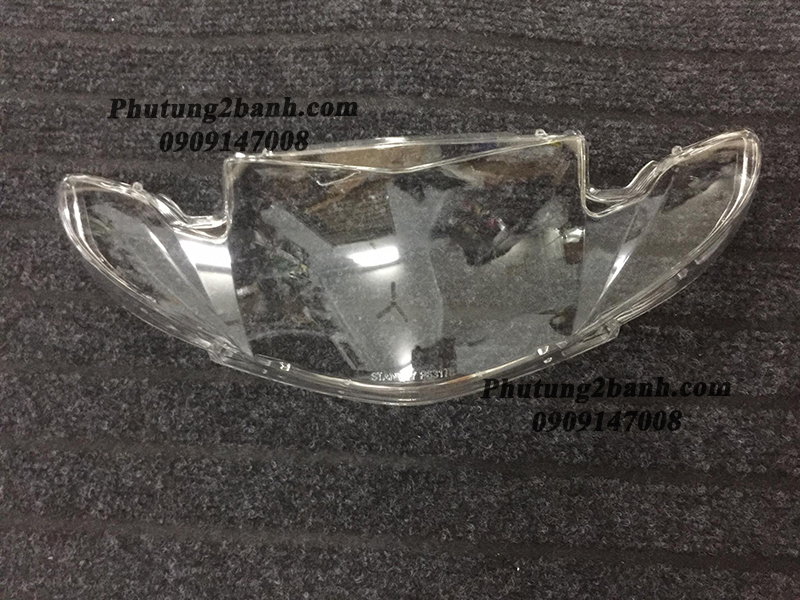Chụp kính đèn trước xe Sirius Hello