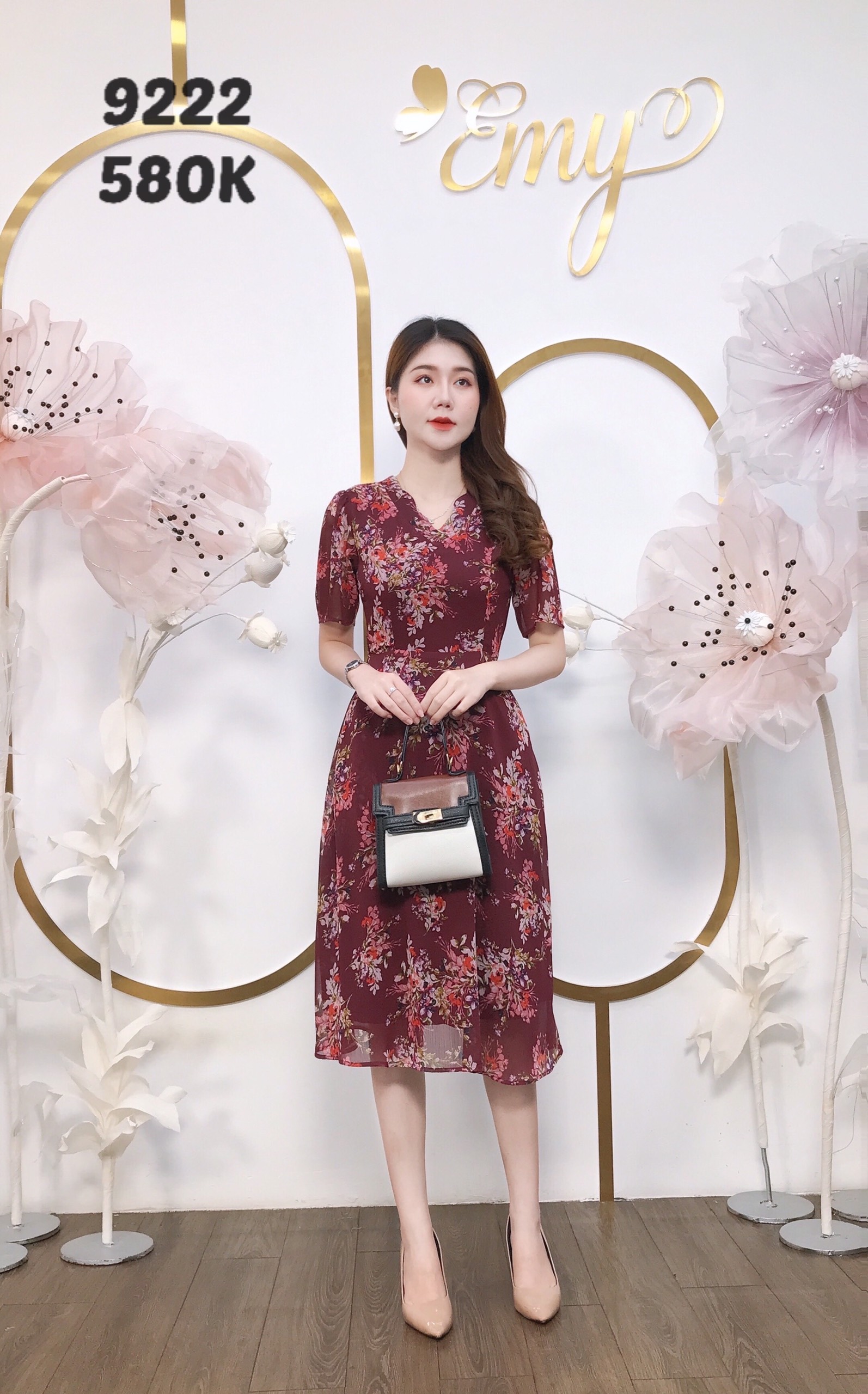 Đầm EMY EM9222 Xoè Hoa Voan Gân