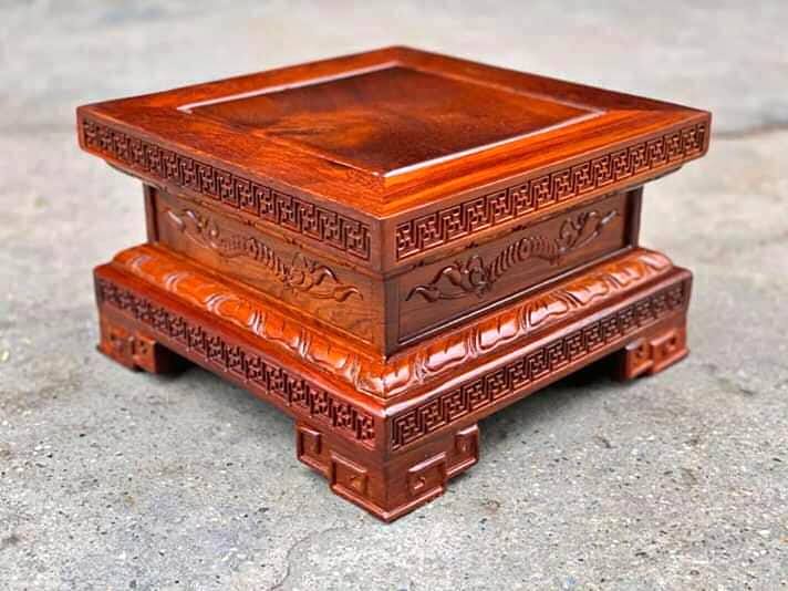 Đế kê tượng gỗ hương đá (kích thước 30x30 cao 20cm)