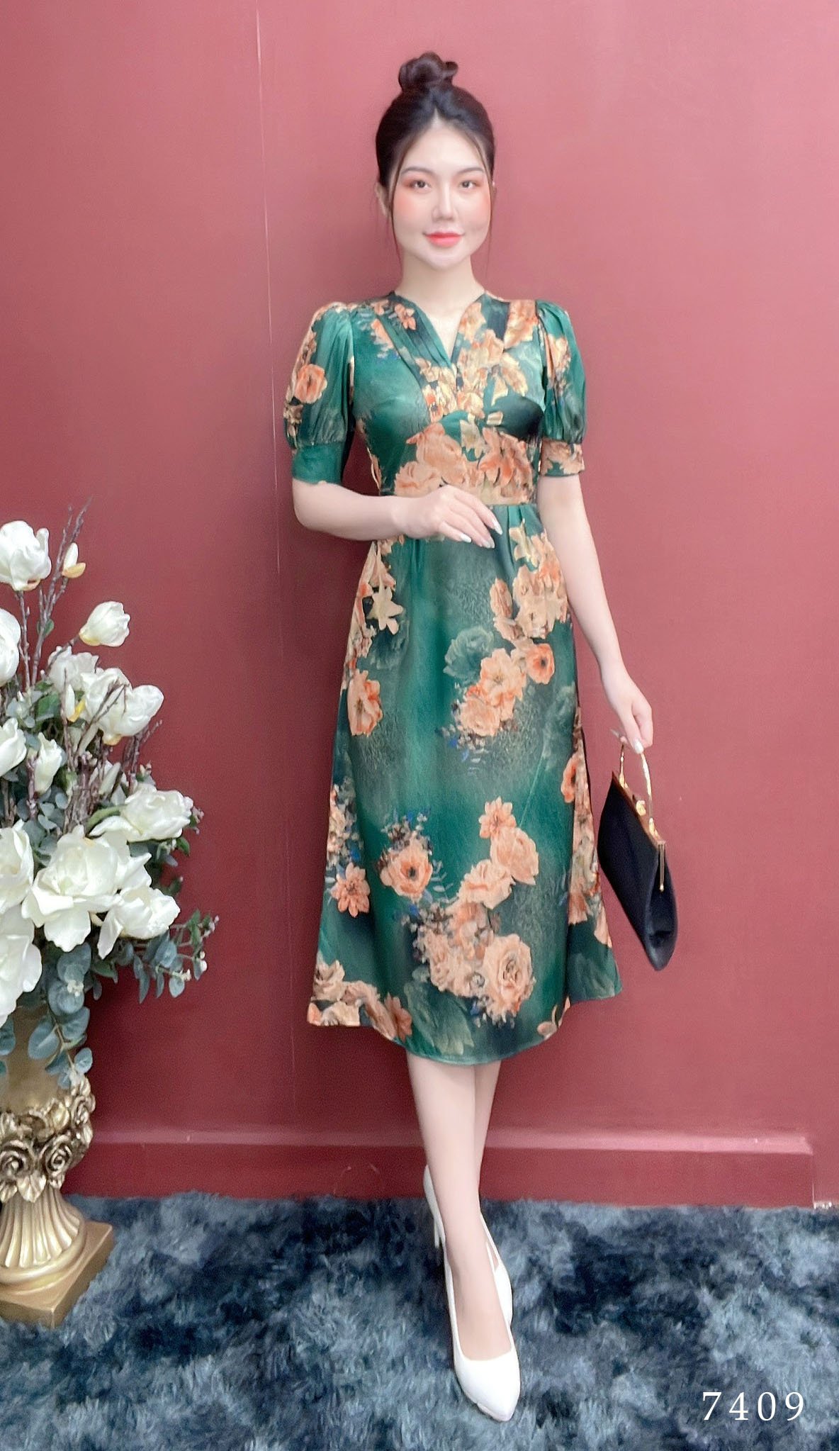 Đầm EMY EM7409 Xoè Hoa Xanh