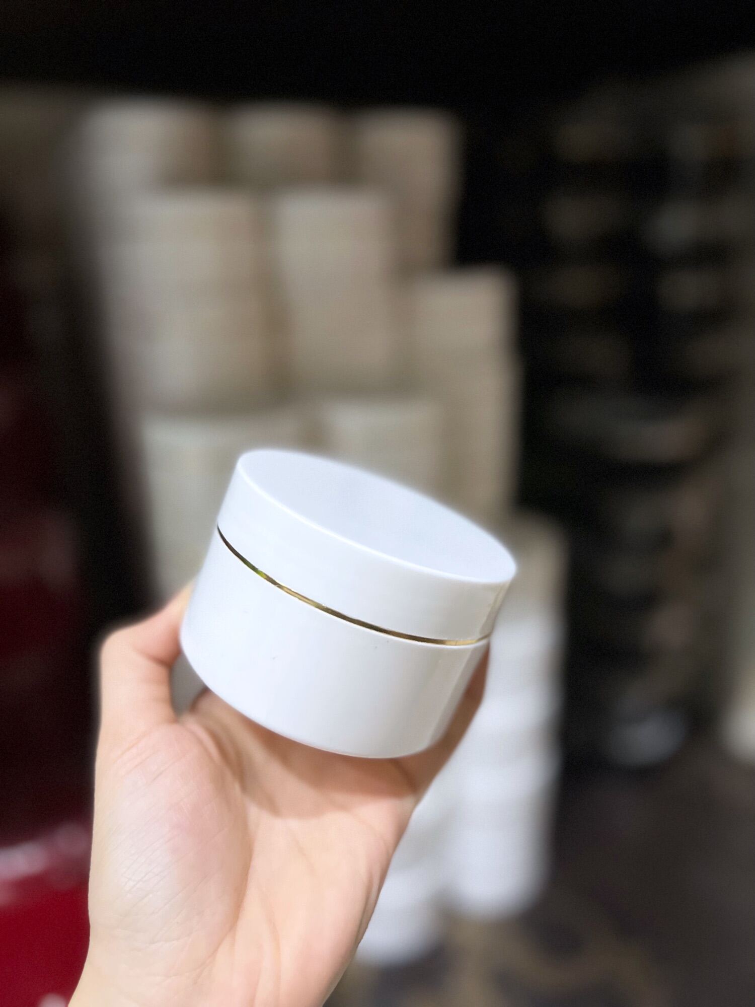 [HCM]Lẻ hủ đựng kem 200g màu trắng đục