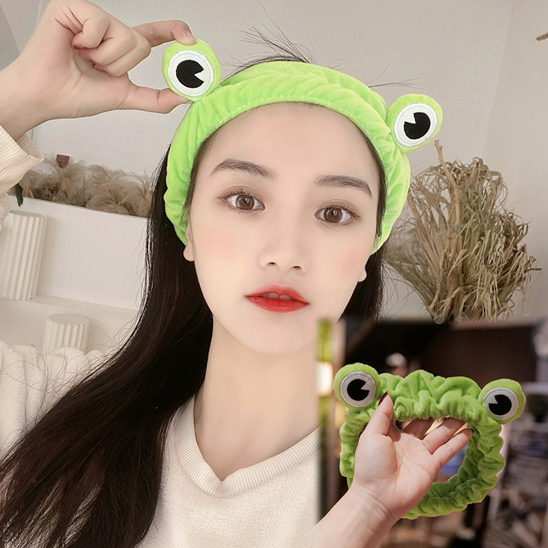 BĂNG ĐÔ ẾCH XANH SIÊU DỄ THƯƠNG