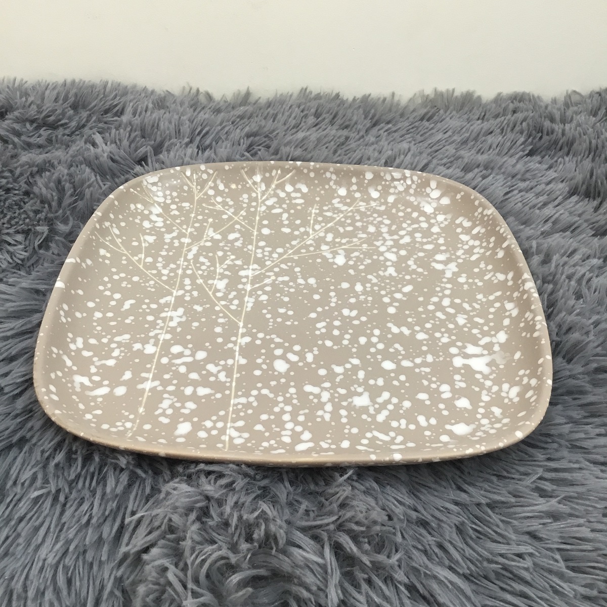 DĨA VUÔNG 27 CM - IKIA