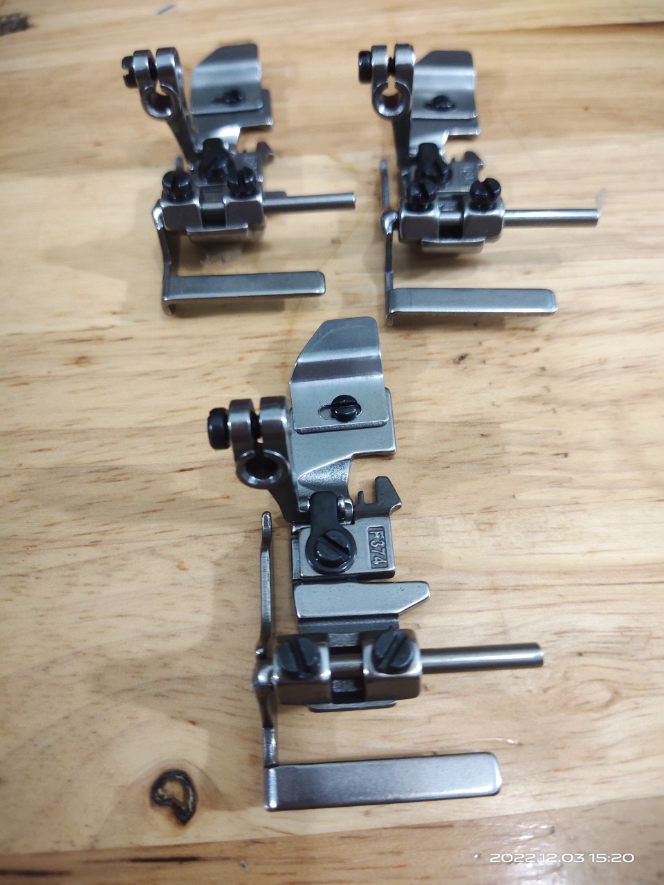 chân vịt vắt sổ tra bo