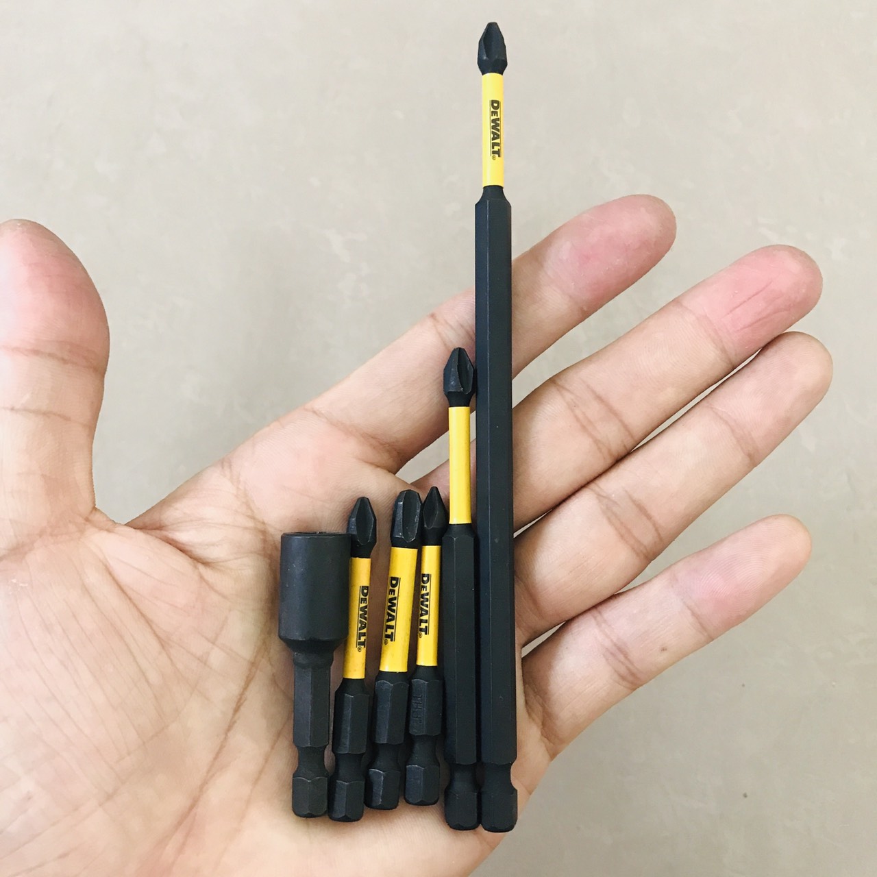 Combo 6 Món Mũi Vít DeWalt Có Từ
