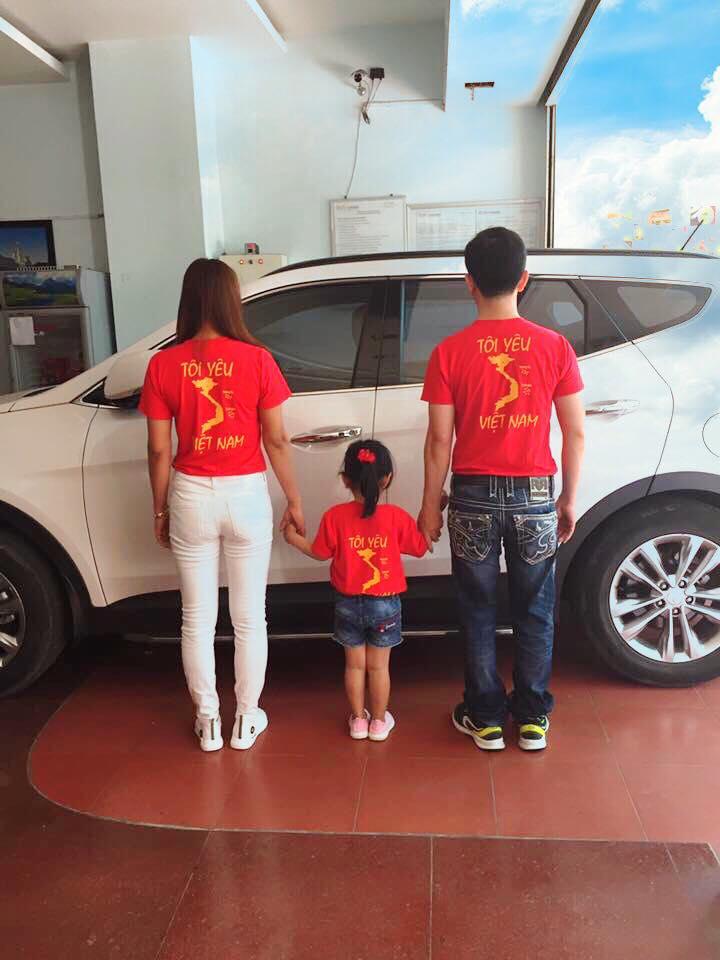 ÁO CỜ ĐỎ SAO VÀNG