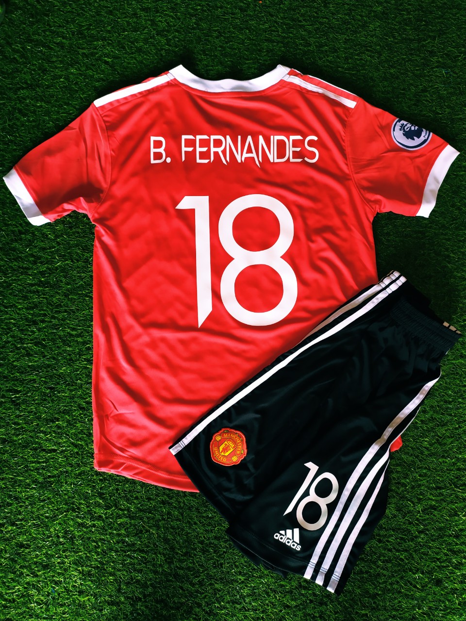 Áo MU 2021/2022 đã in B. FERNANDES 18 (Chuẩn font MU)