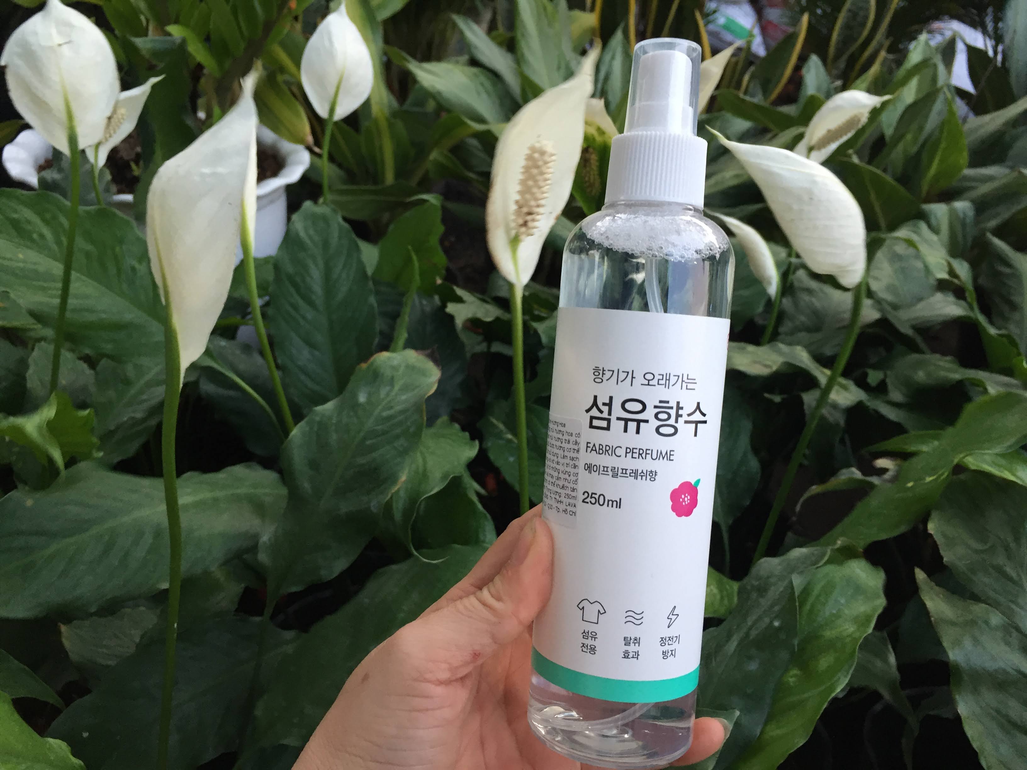 Xịt Thơm Quần Áo Fabric Perfume 250ml Hàn Quốc 3 mùi