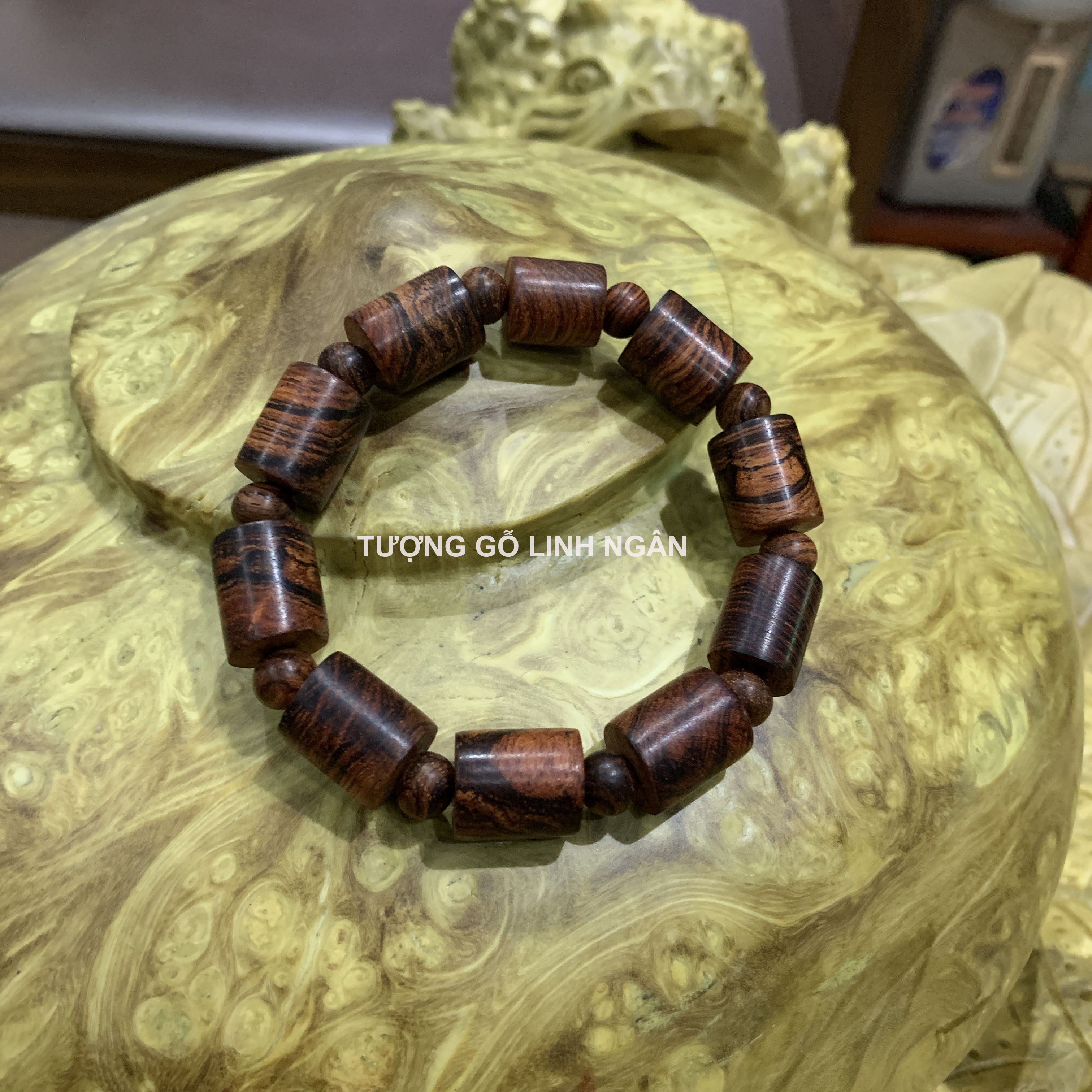 Vòng gỗ sưa 14 ly (sưa Lào, đốt trúc)