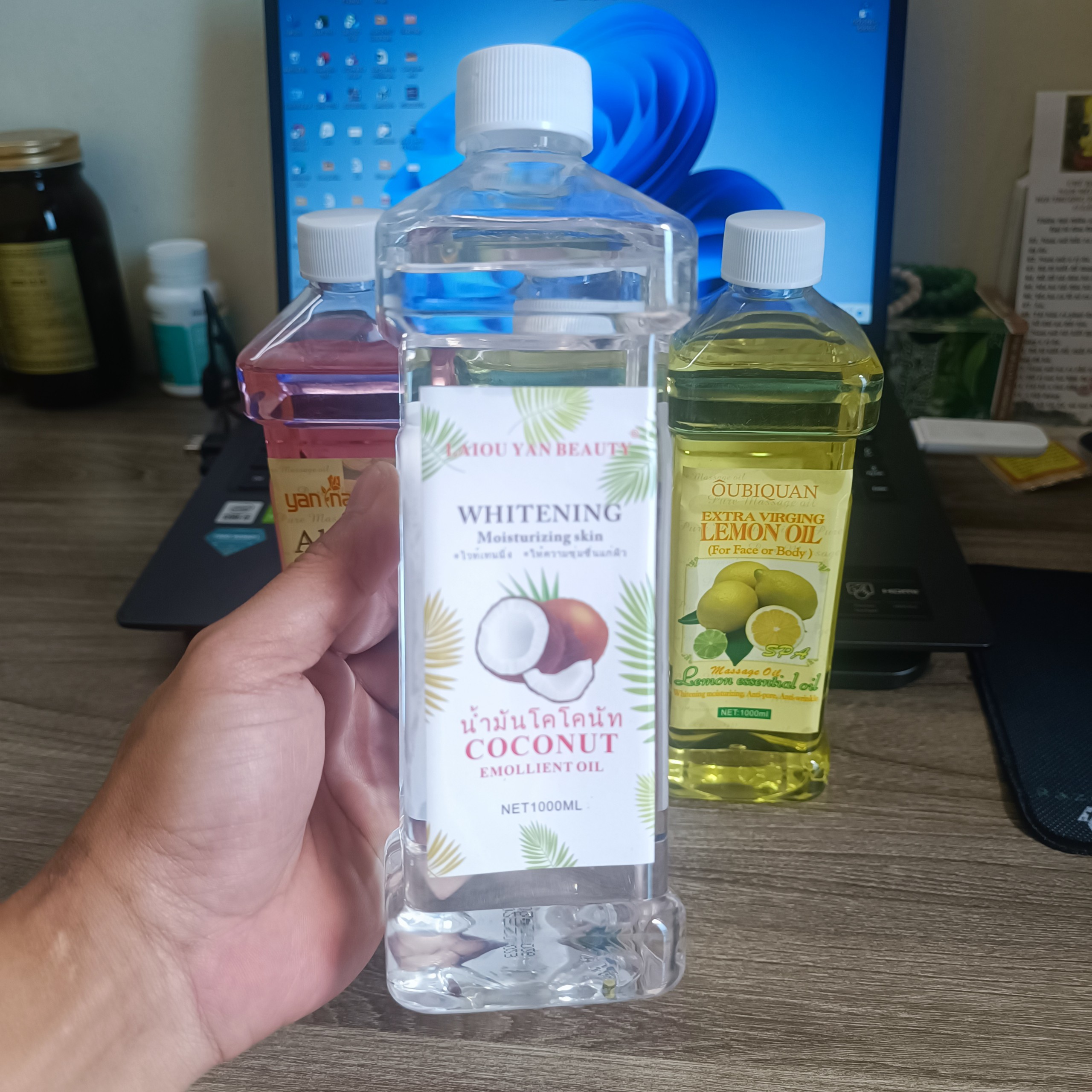 Dầu massage body dừa, óc chó, bơ, chanh chai 550ml