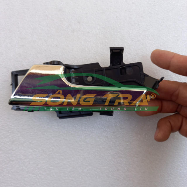 TAY MỞ CỬA TRONG DAEWOO GENTRA