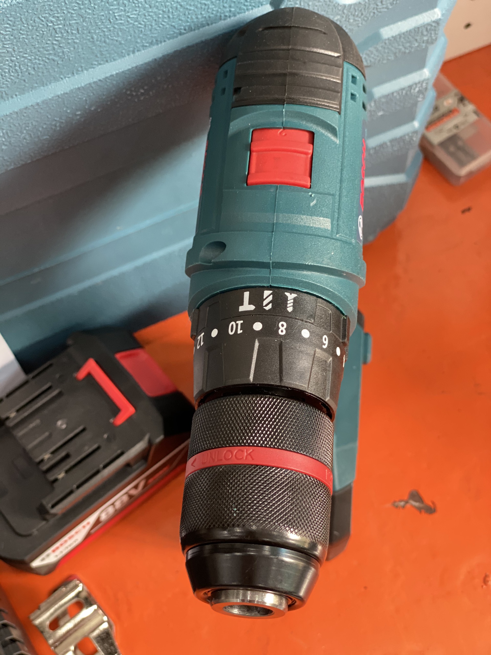 Máy khoan pin BOSCH 88V pin 10 CELL