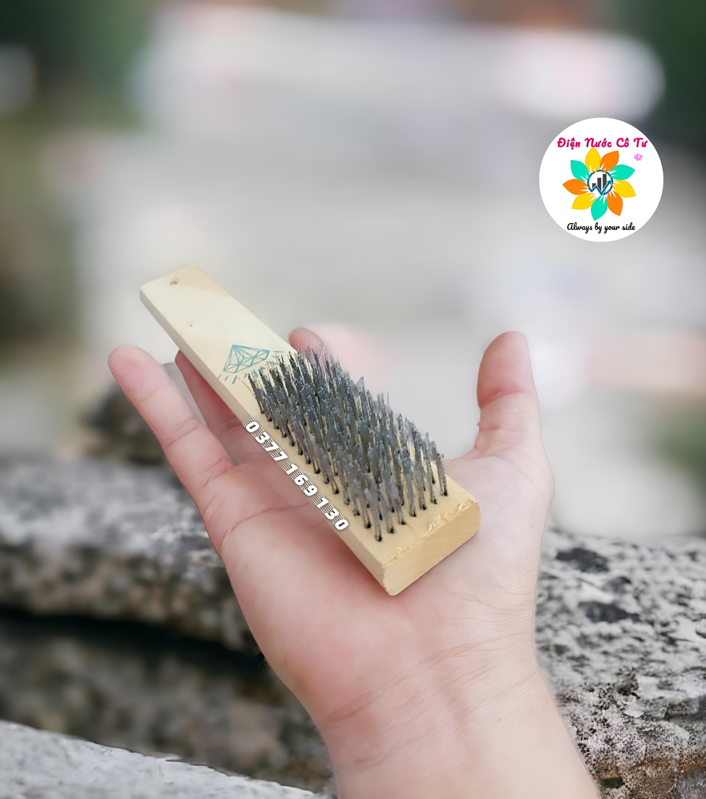 Bàn chải sắt bàn chải thau đánh rỉ sét các loại - Chổi đánh rỉ sắt bàn chải đồng cán đỏ sét cầm tay loại đẹp