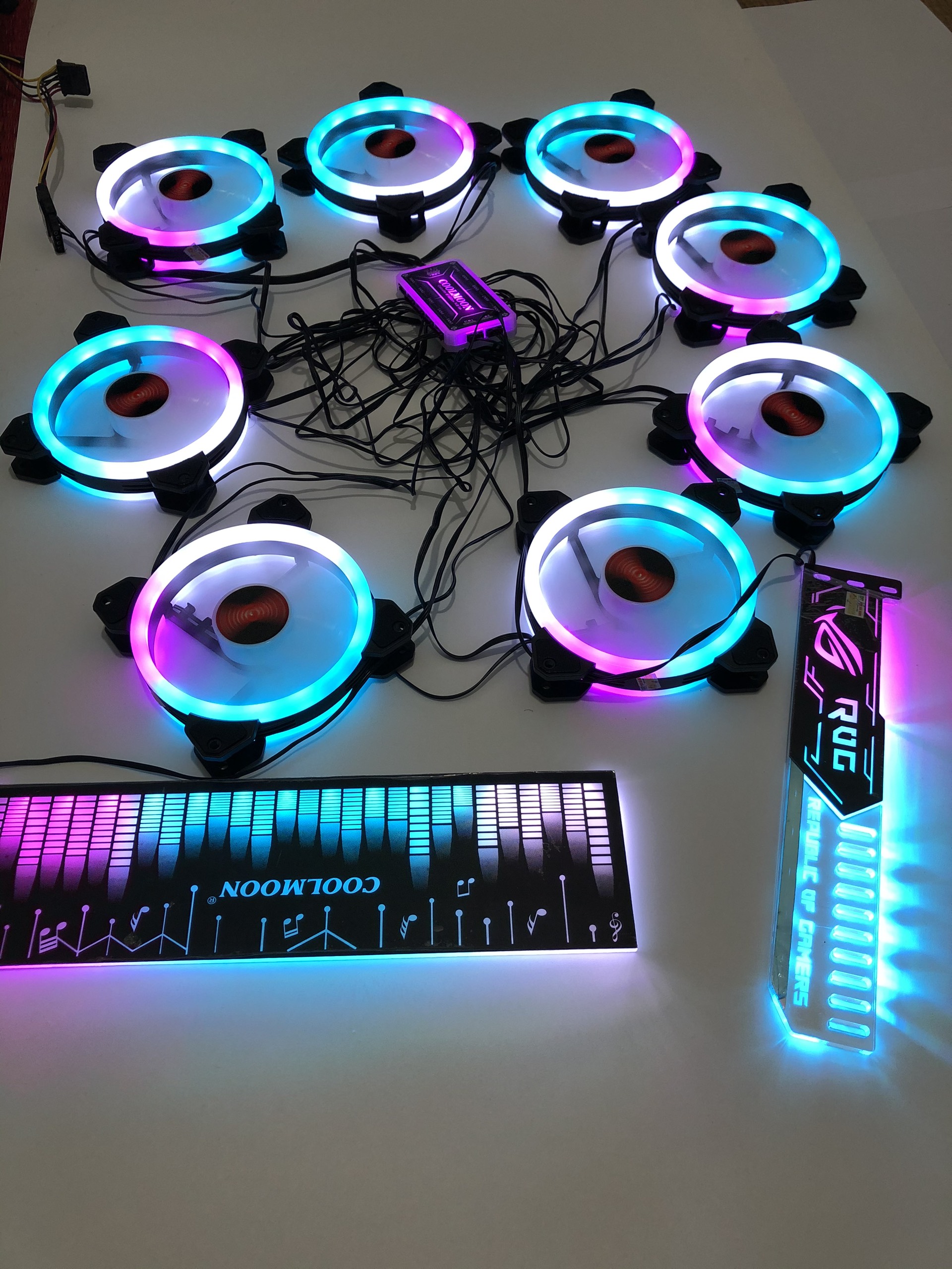 Combo 3 Fan Case Coolmoon v2 Led RGB -Kèm Bộ Hub Và Remote