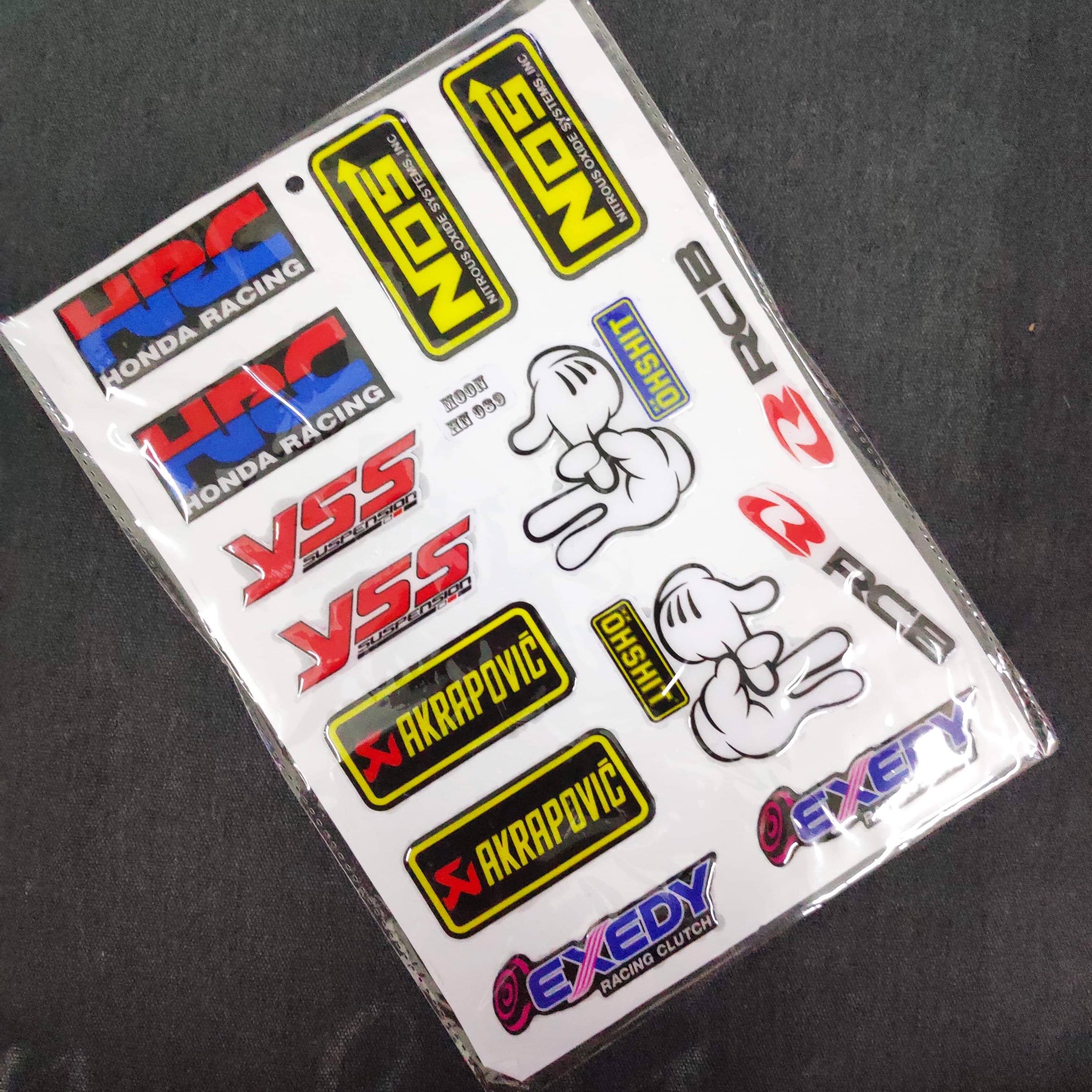 [MỌI NGƯỜI ƠI]Trọn bộ tem dán xe máy LOGO HOẠT HÌNH Phũ nhựa nhiều STICKER ĐỘC ĐÁO (MẪU NGÓN TAY)