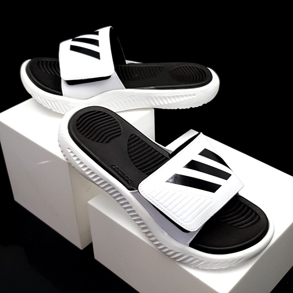 Dép Alphabounce đen quai trắng siêu đẹp (tặng Box)