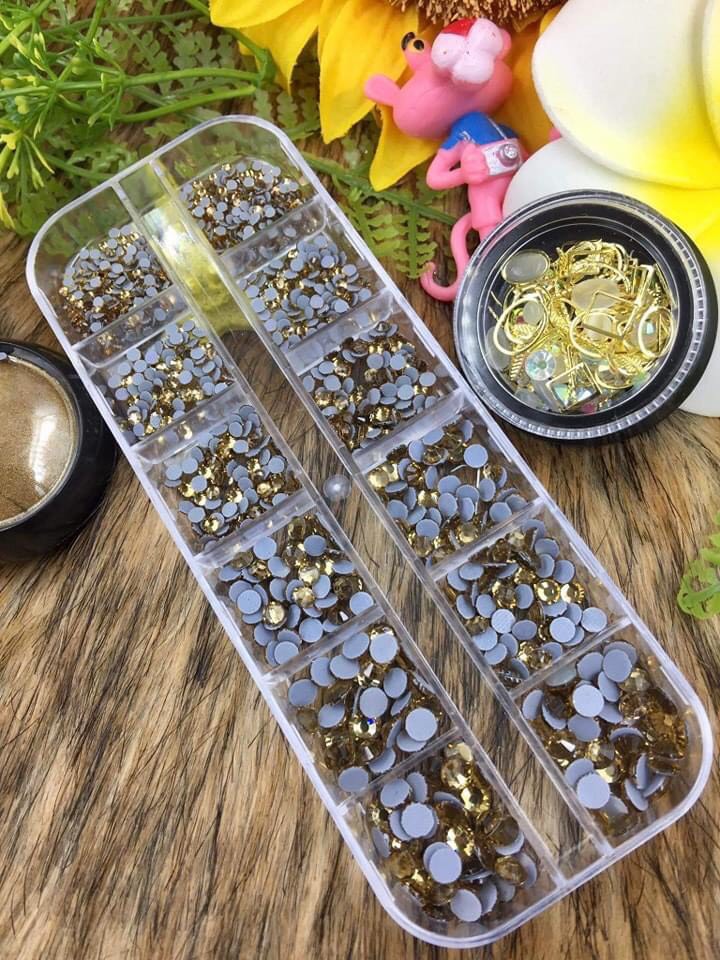 Đá chân keo đính móng nghệ thuật