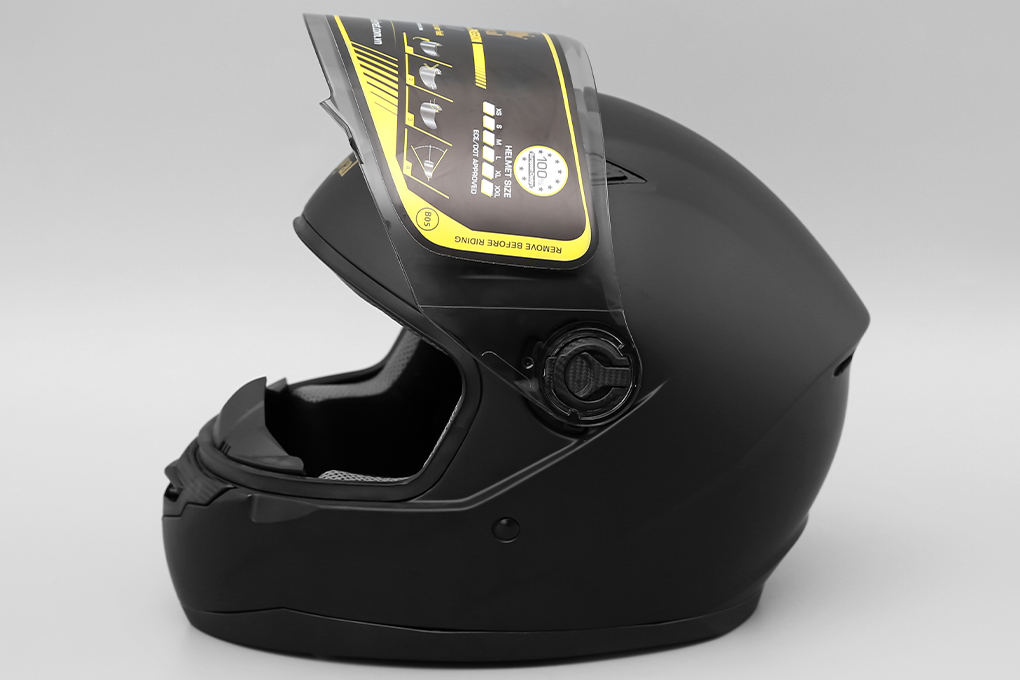 Mũ Bảo Hiểm fullface Royal M136