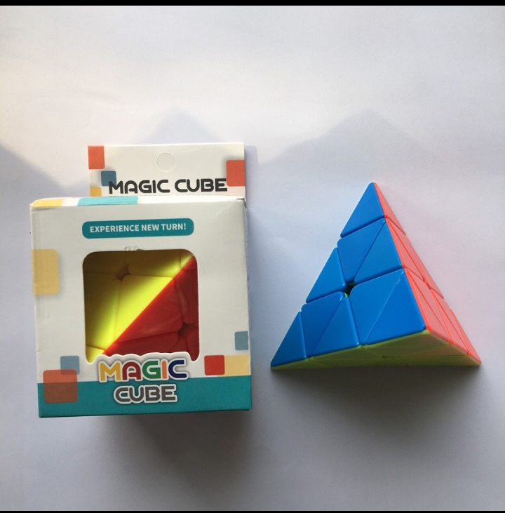 RUBIK TAM GIÁC MAGIC CUBE RUBIK BIẾN THỂ CAO CẤP