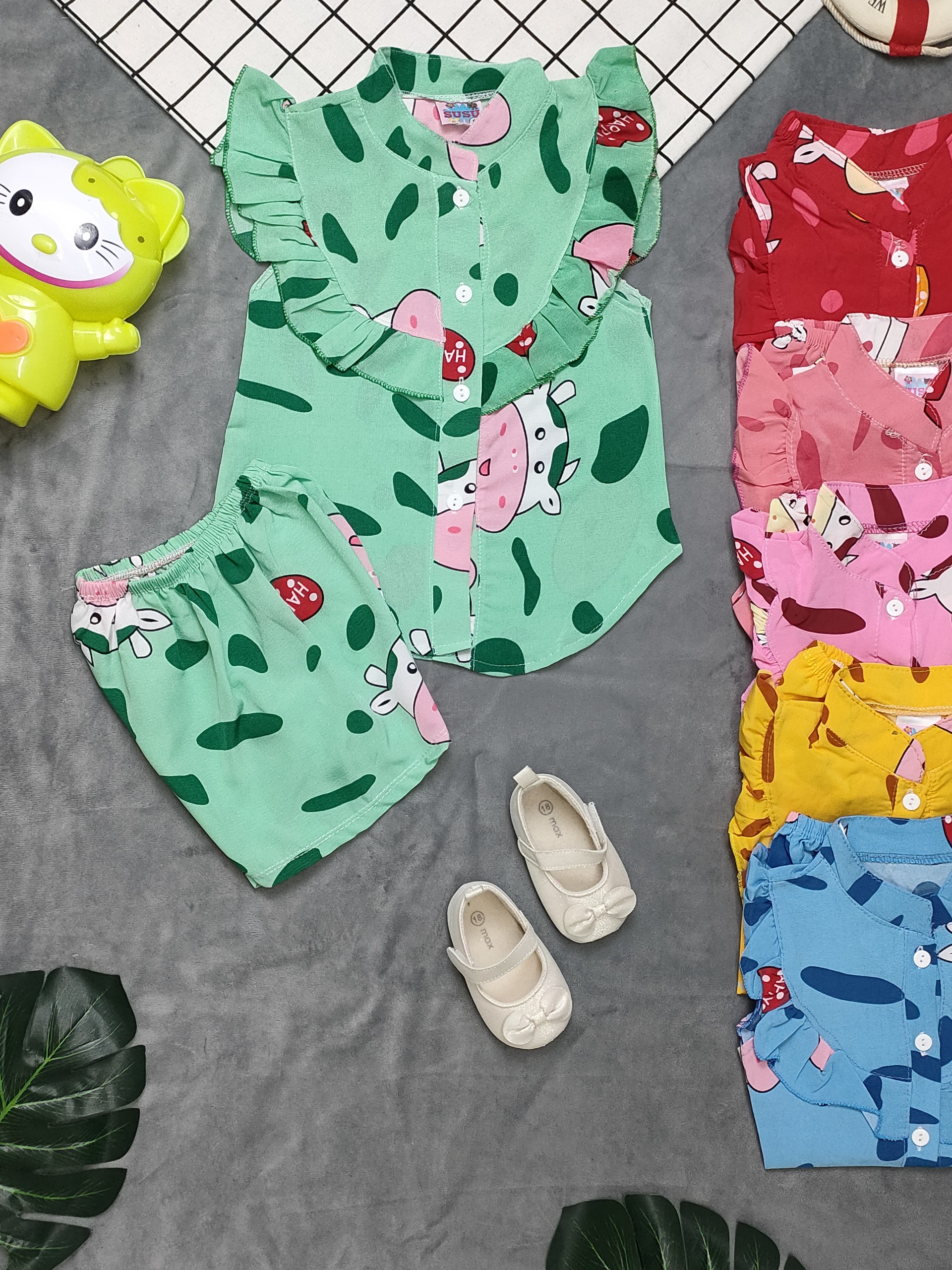 Bộ Lụa Sát Nách Bé - Giao màu ngẫu nhiên