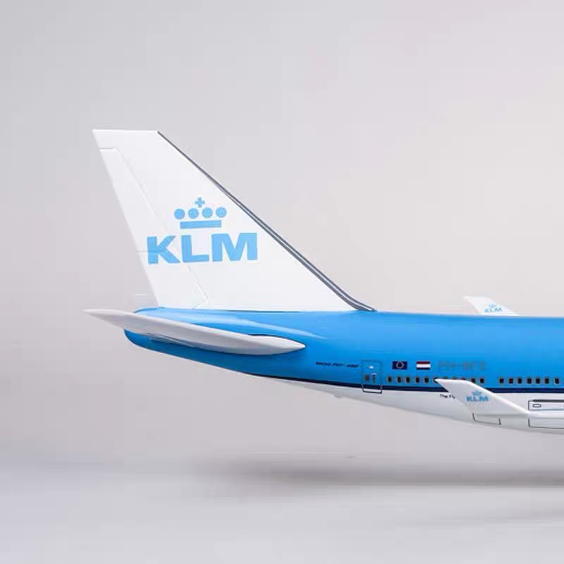 Mô hình máy bay lắp ráp có đèn led KLM (Hà Lan) 47cm