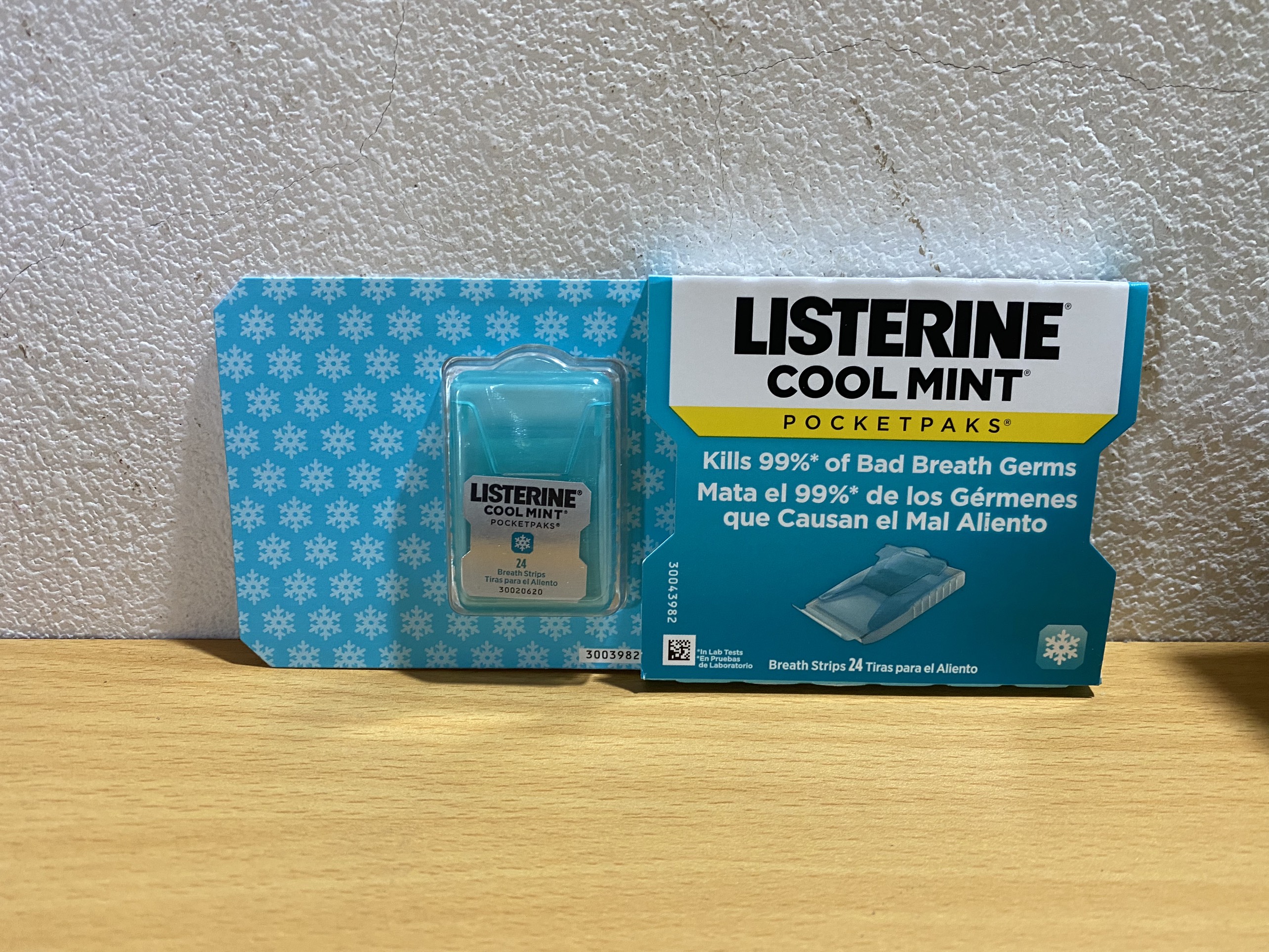 Miếng ngậm thơm miệng Listerine Cool Mint - Mỹ