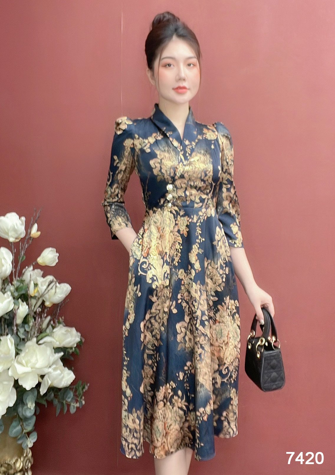 Đầm EMY EM7420 Xoè Midi Lụa Vân Pháp LVP Xanh Đen