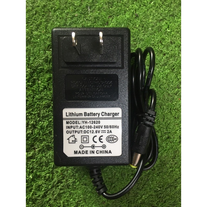 Sạc pin 3s sạc 12.6v 2A tự ngắt khi đầy có đèn báo dùng cho pin lithium
