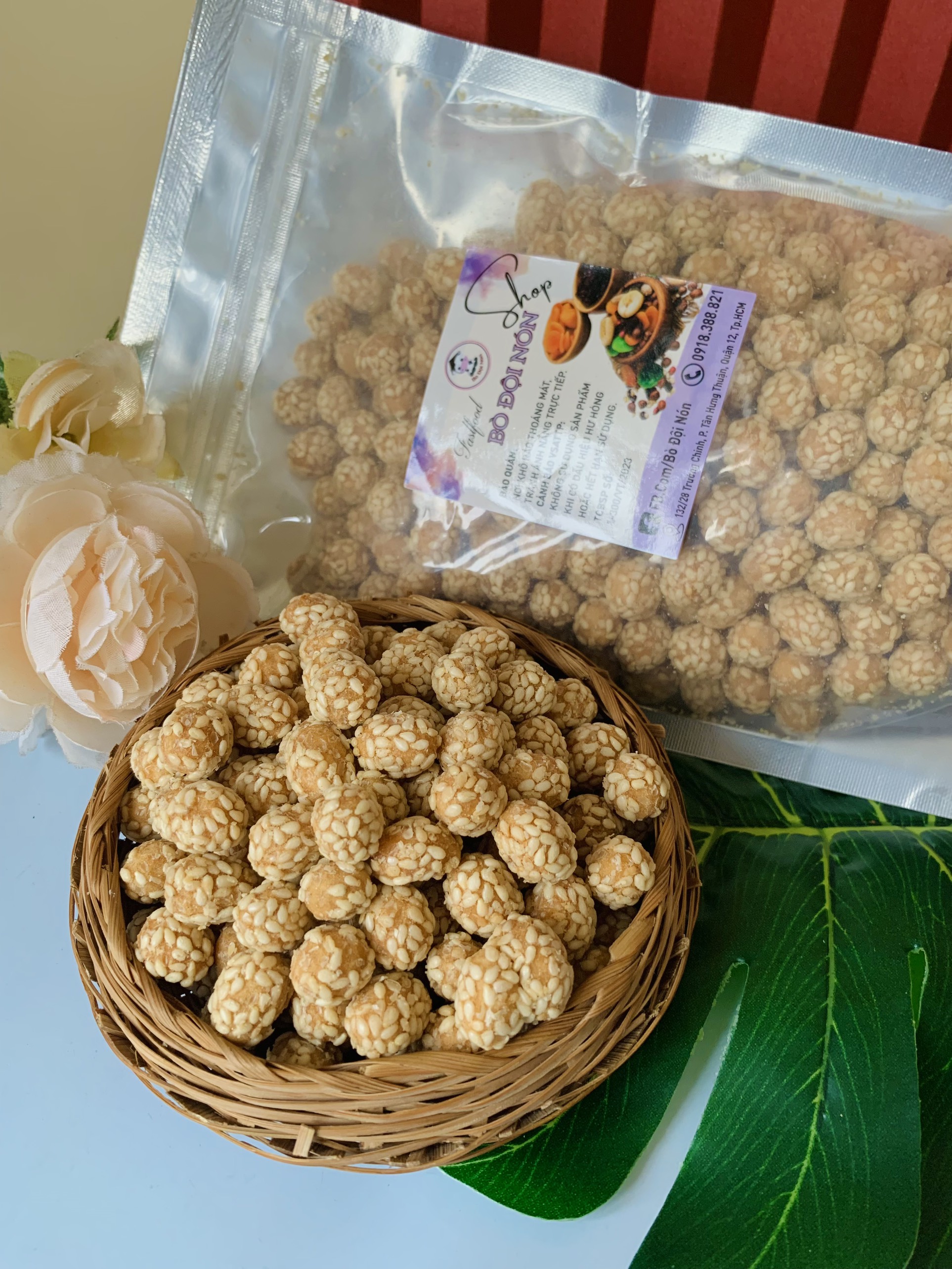 Đậu Phộng Mè Cốt Dừa 500g Bò Đội Nón