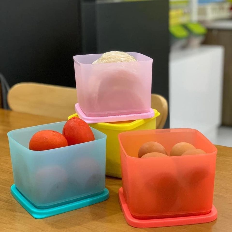 bộ bảo quản thực phẩm MEDIUM SQUARE ROUND 4 Tuppeware