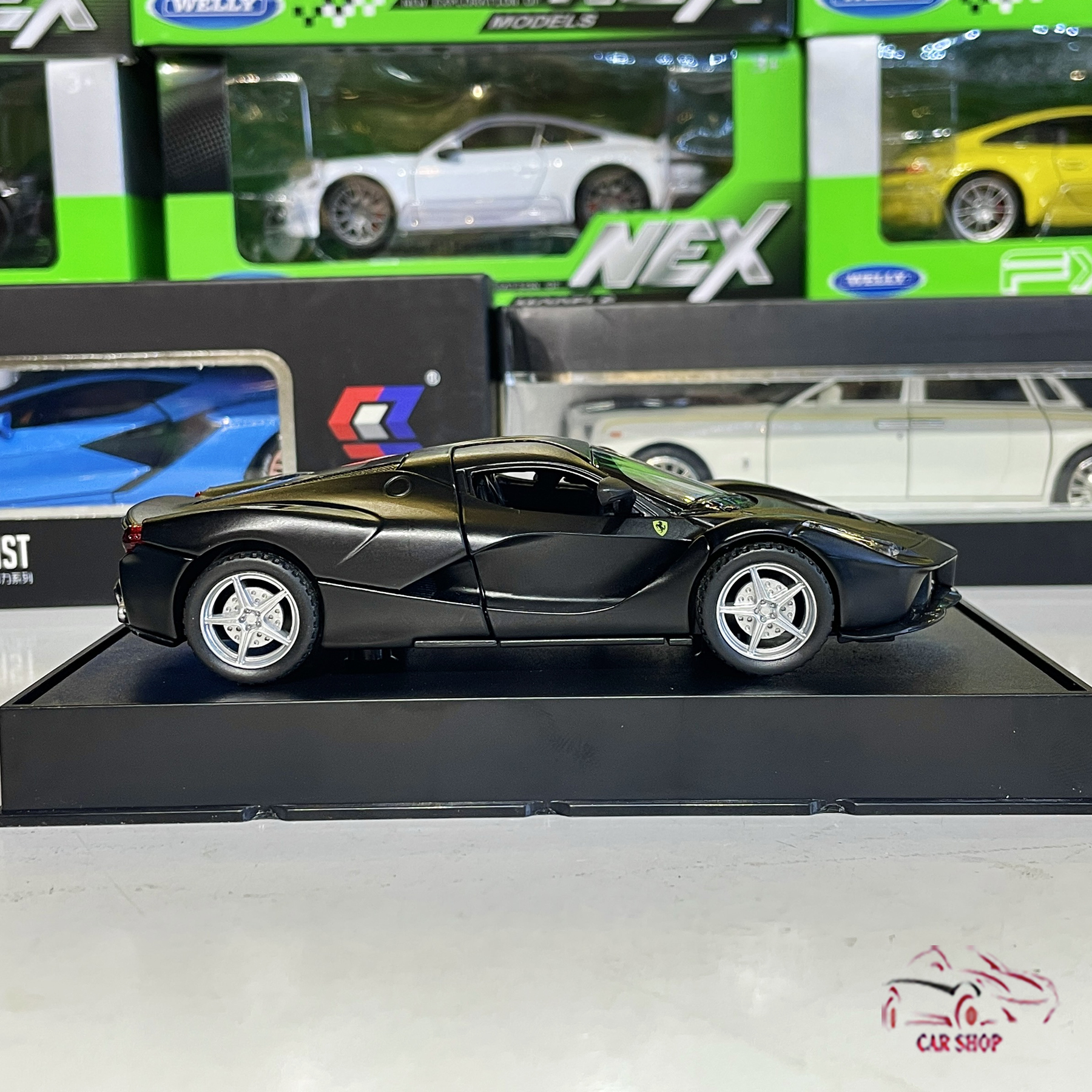 Mô hình siêu xe Ferrari Rafael Double Horses 1:32