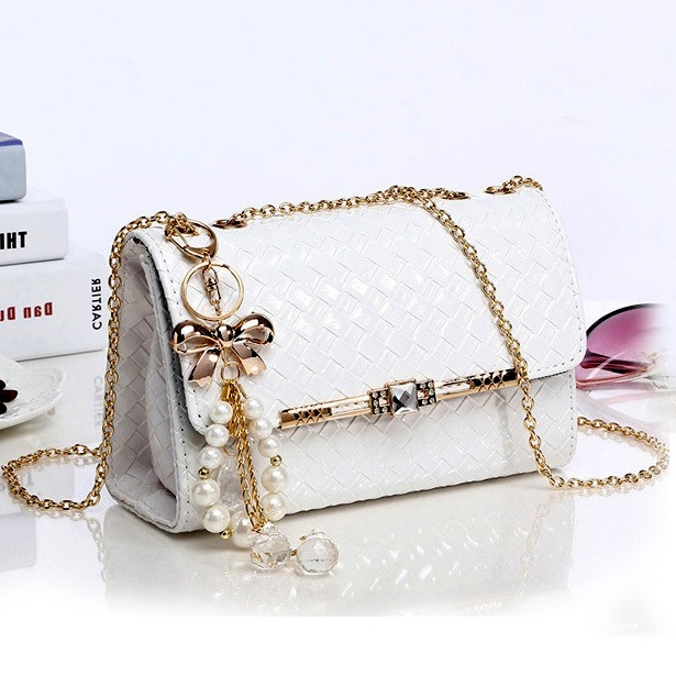 Túi đeo chéo caro thời trang t06 trắng