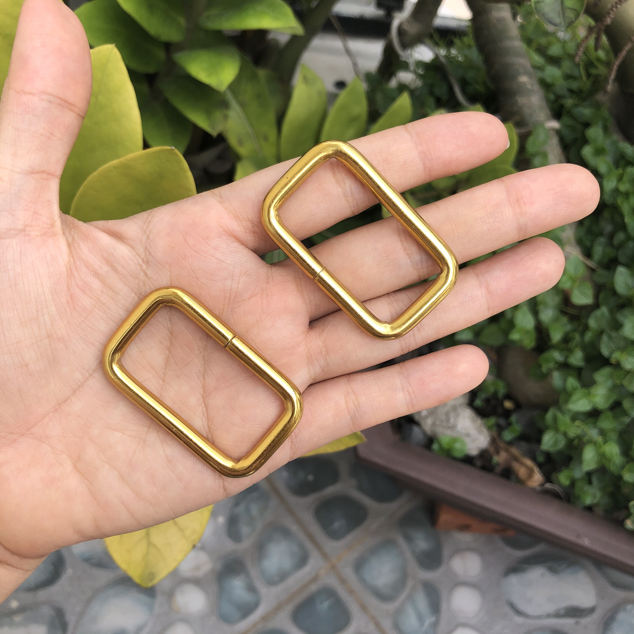Khoen chữ nhật vàng cổ 3.8cm