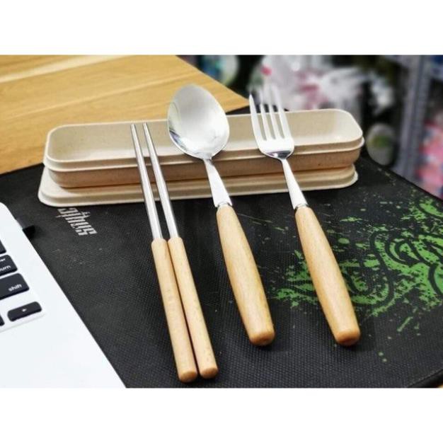Bộ Đũa, Thìa, Dĩa Inox Cán Gỗ Hộp Đựng Lúa Mạch