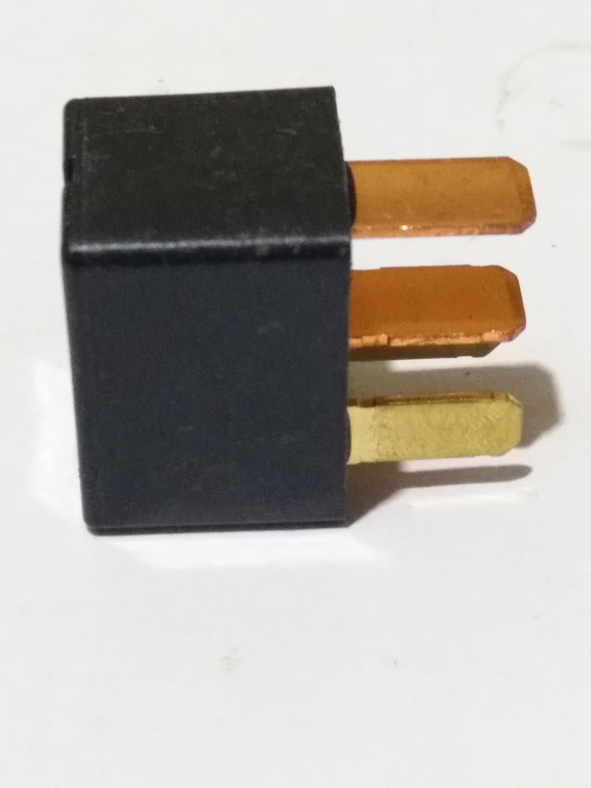 [HCM]Rờ le OMRON 4 chân- RELAY 4 chân 12V OMRON ( Hàng 100% mới )